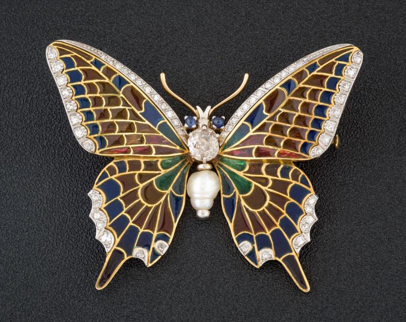 Butterfly gold brooch with diamond and others