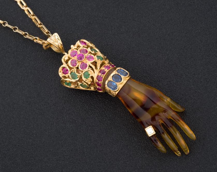 Nardi&#39;&#39;s Manina gold and precious stones pendant