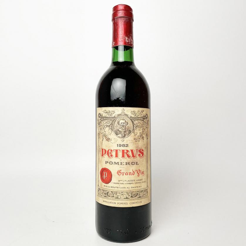 1 botella de Petrus 1982