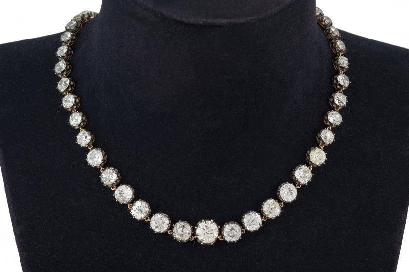 Magnífico collar diamantes talla antigua 64,70 ct