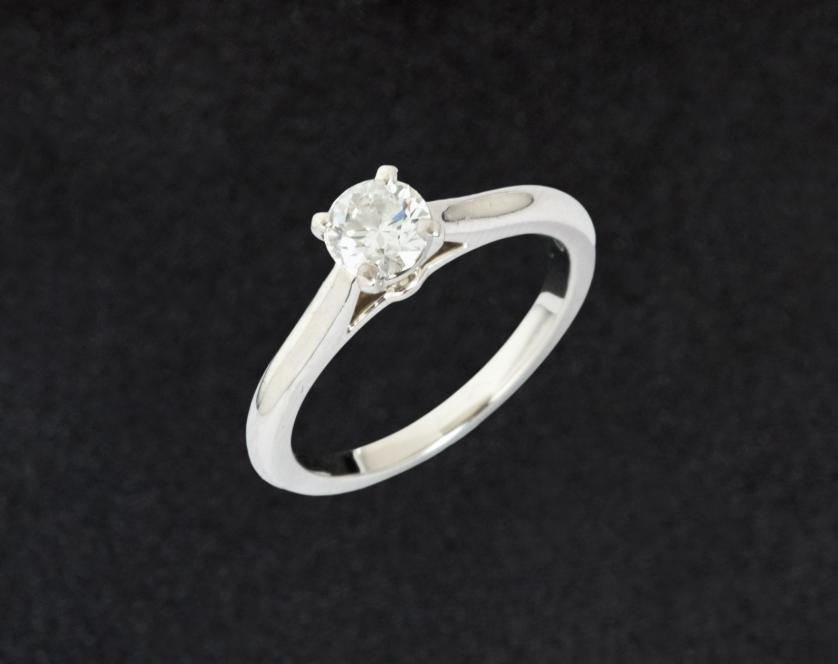 Cartier platinum ring 0.46 cts