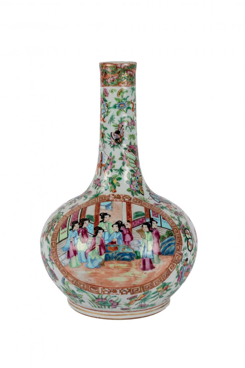 Jarrón en porcelana china Familia Rosa S. XIX