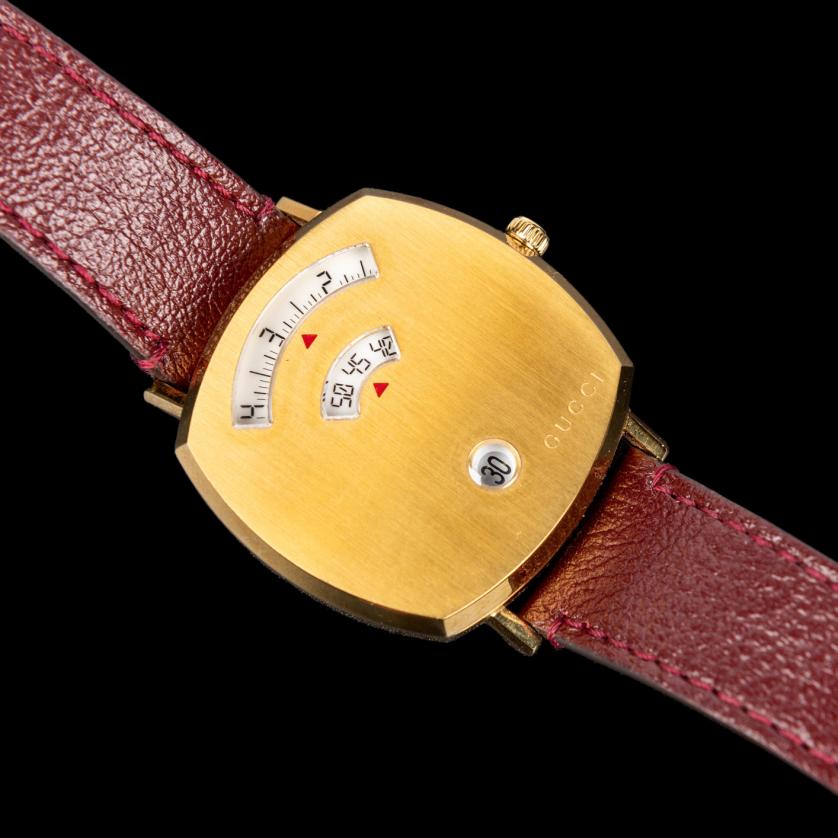 Reloj Gucci 157.4 para caballero, cuarzo