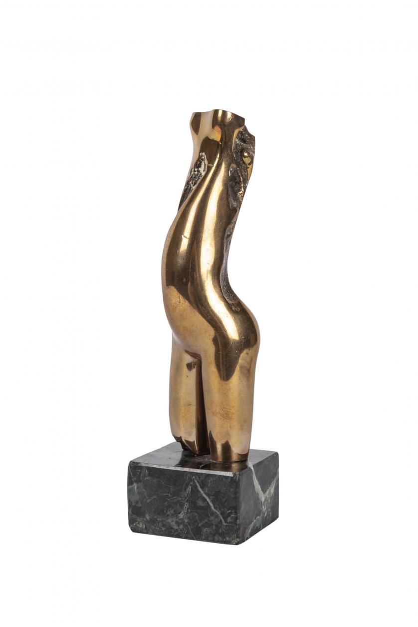 Sergio Castillo. Escultura en bronce dorado 35/50