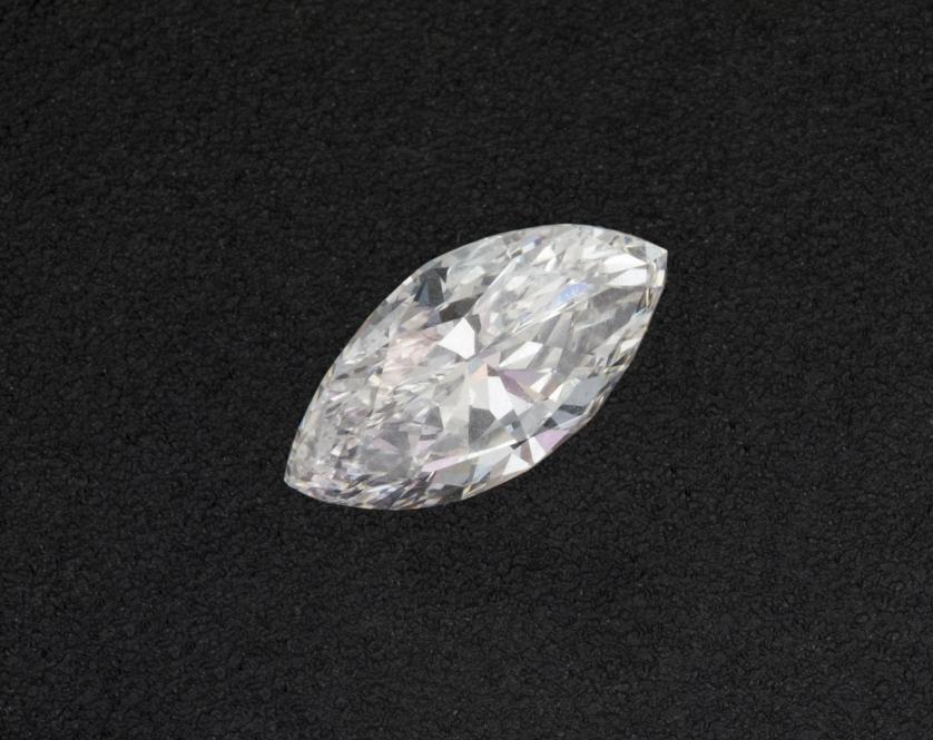 Diamante marquise 1,10 cts. Certificado GIA