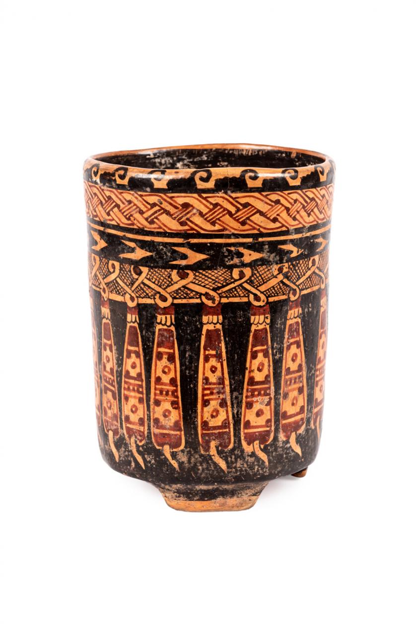 Vaso en cerámica maya