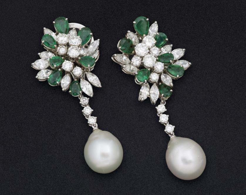 Pendientes de esmeraldas, diamantes y perlas