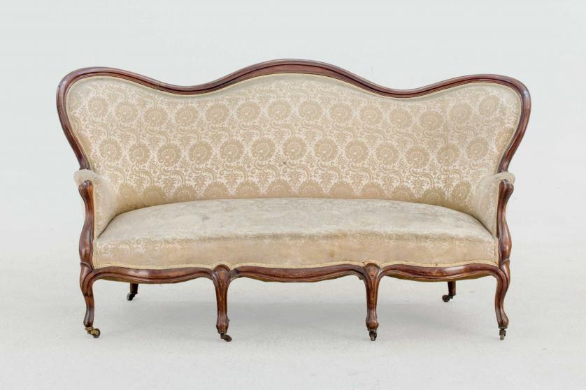 Elizabethan sofa. S. XIX.