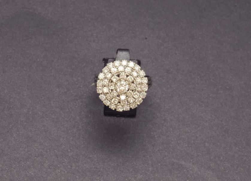 Diamond rosette ring