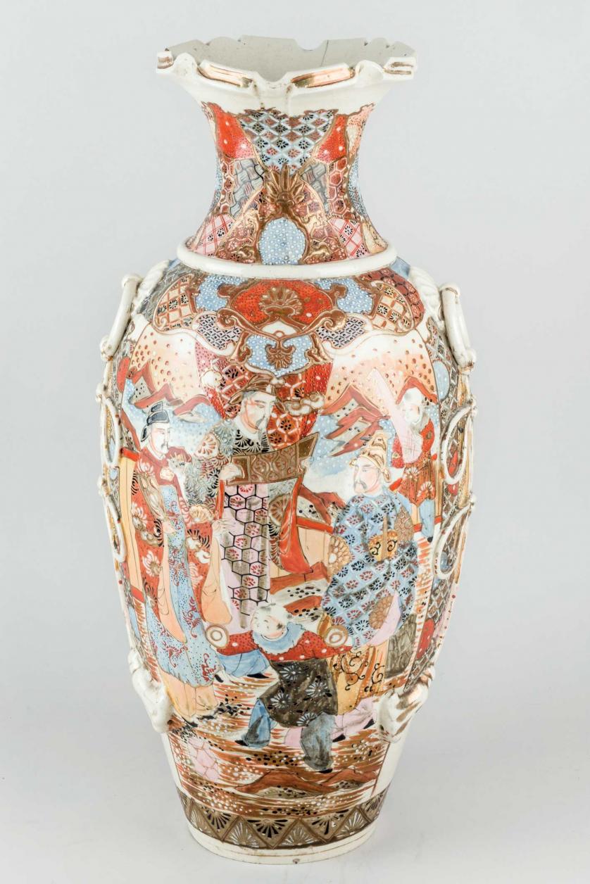 Jarrón de cerámica Satsuma. S. XIX-XX