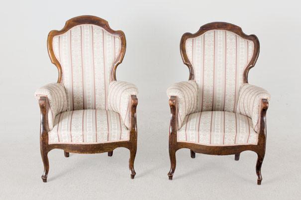 Pair of Elizabethan armchairs. S. XIX