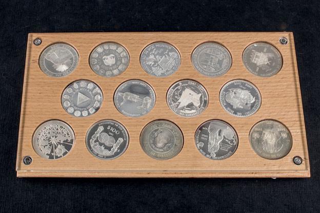 Catorce monedas de plata I Serie Iberoamericana