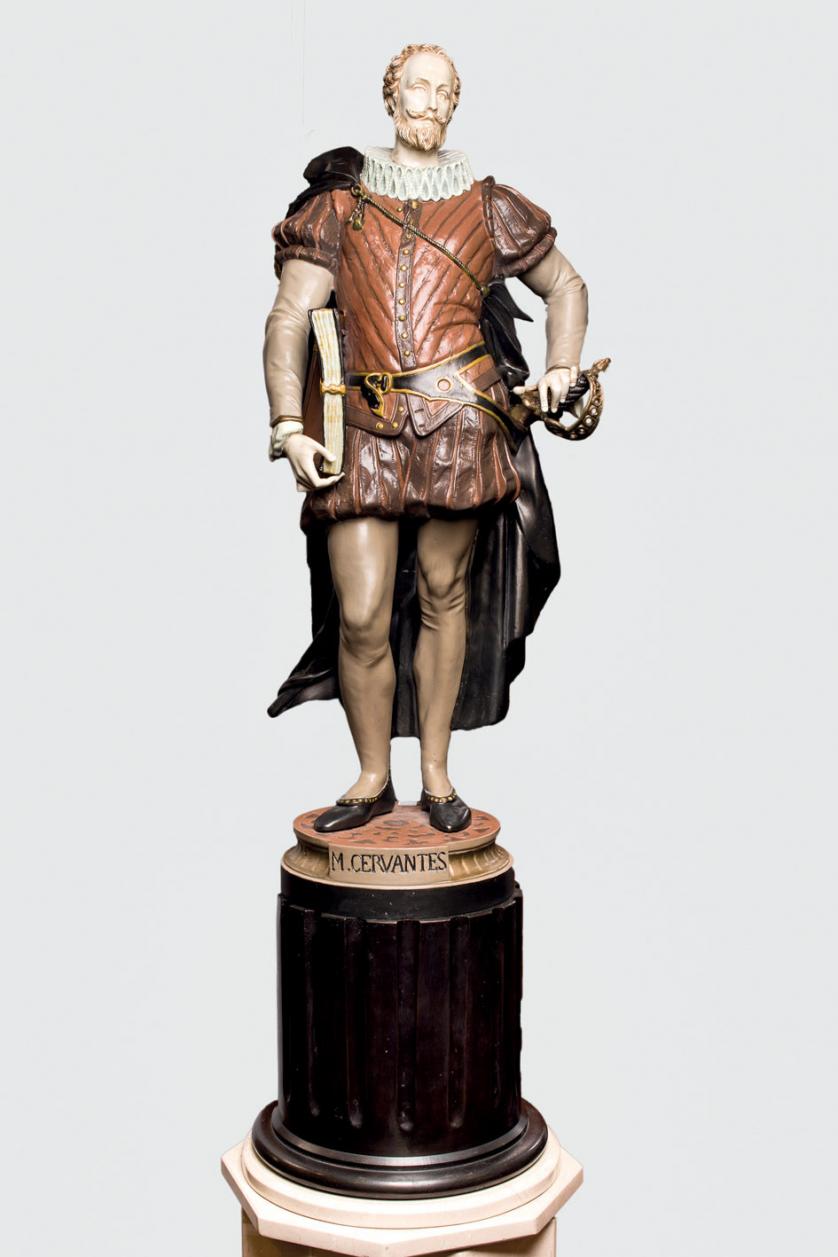 Figura crisoelefantina representando a Cervantes