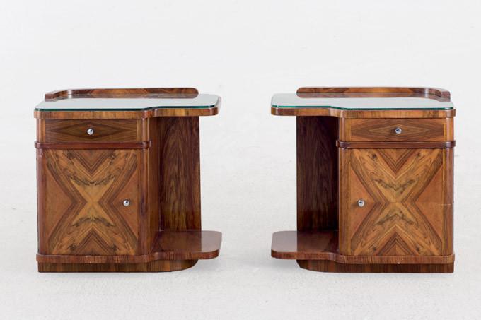 Pareja de mesas de noche Art Decó, años 20-30