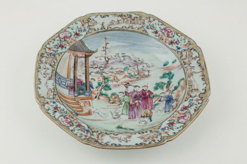 Plato de porcelana. Compañía de Indias. S: XVIII
