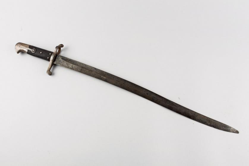 Bayoneta francesa antigua