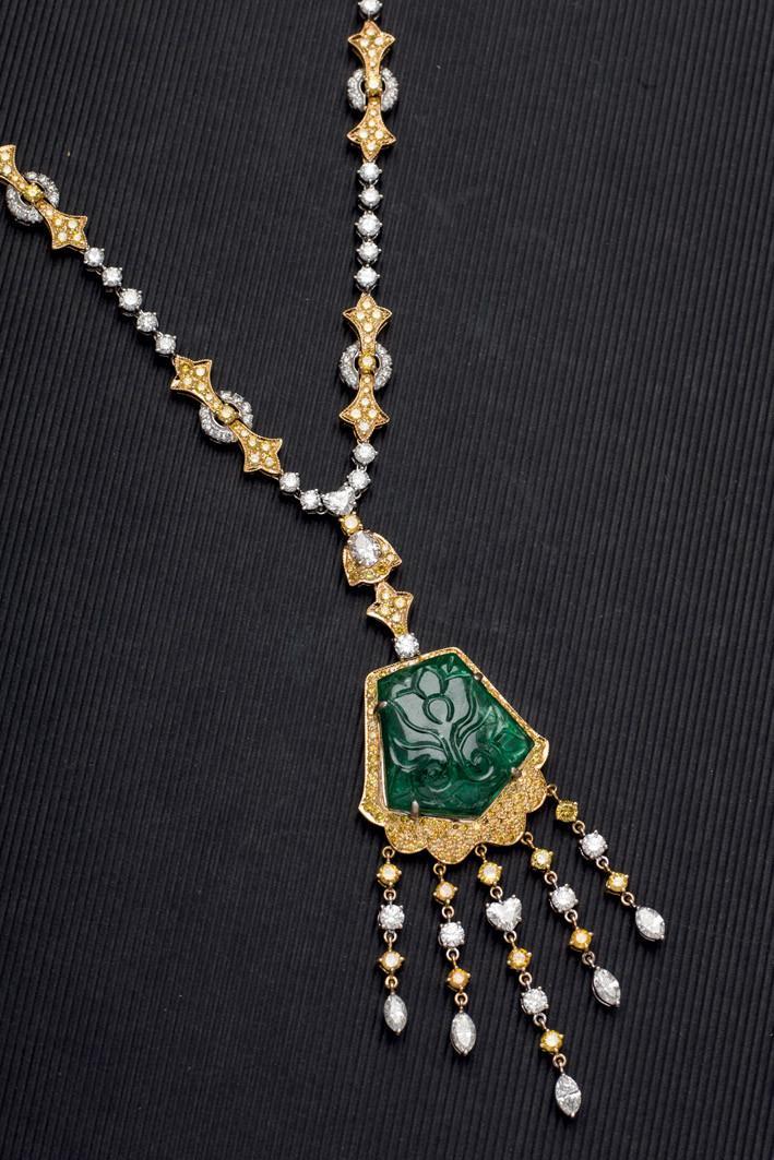 Diamond and emerald necklace