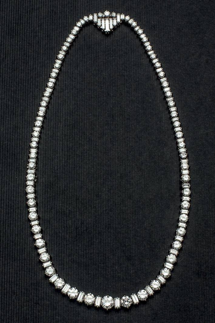 Great platinum necklace 22.22 cts