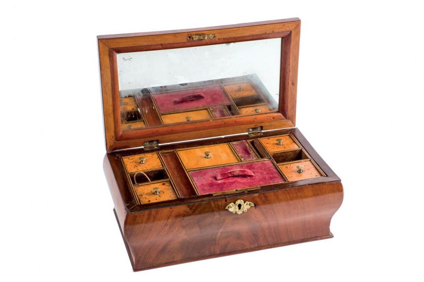 A Biedermeier sewing box, 19th C.