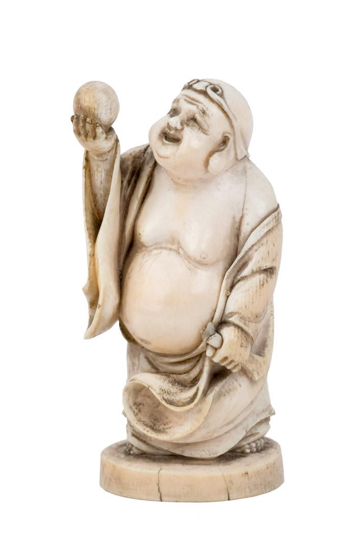 Figura de Buda en marfil Pps XX, China