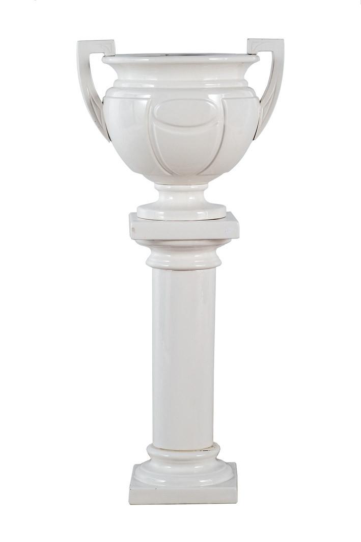 A ceramic jardiniere with stand, 20th C.