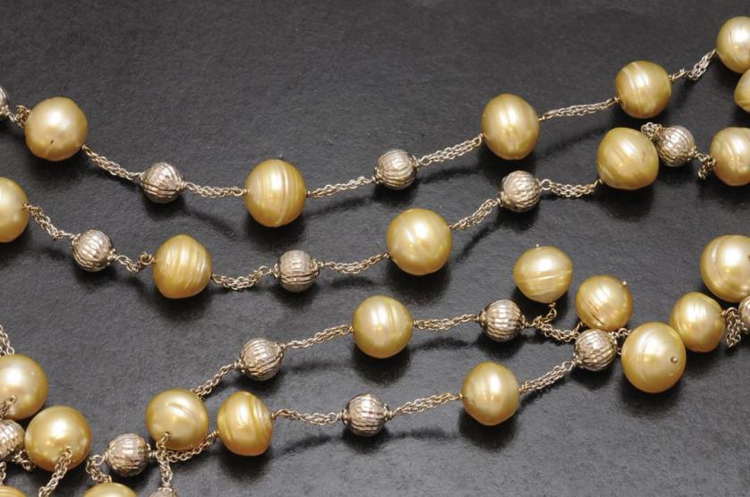 Collar de oro con perlas golden. Yanes