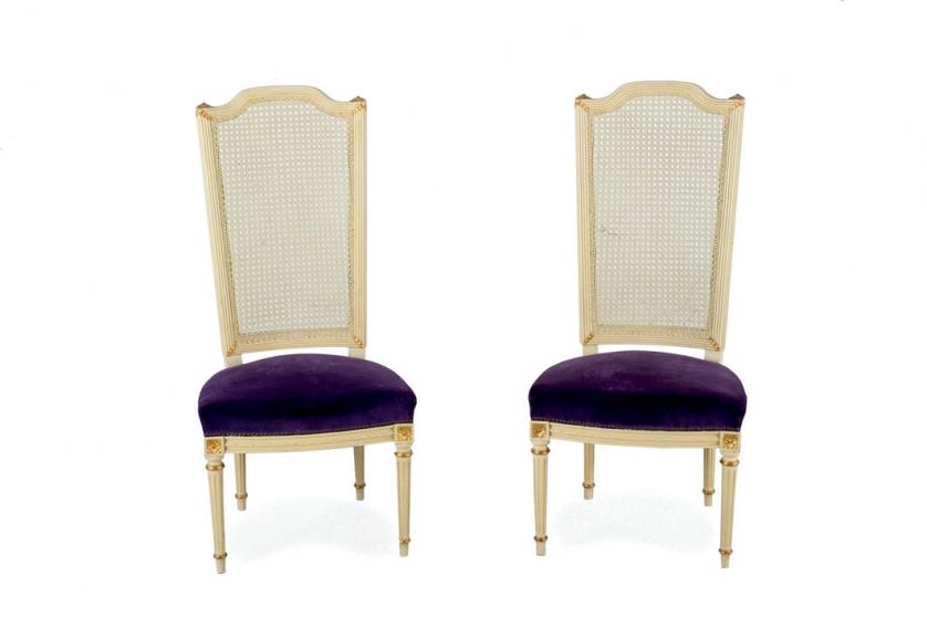 Ocho sillas estilo Luis XVI