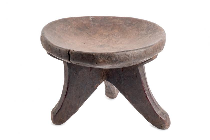 Tripod stool. ethiopia. S. XX