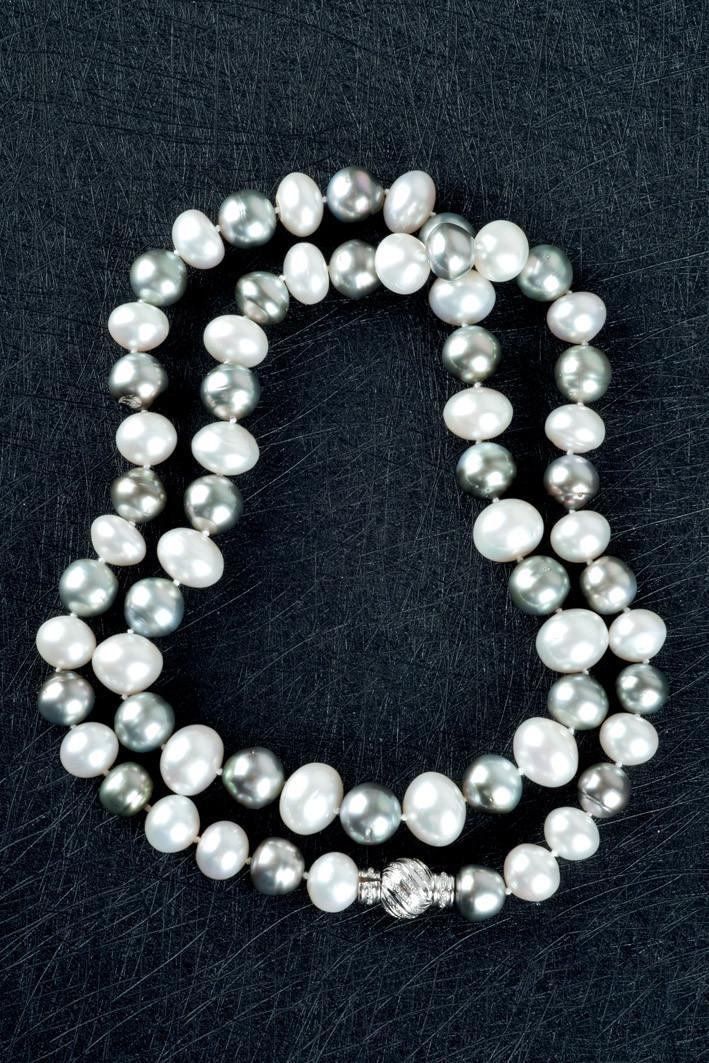 Gran collar de perlas australianas y Tahití