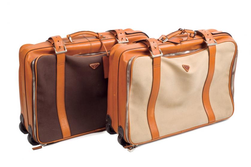 Dos maletas de viaje Prada