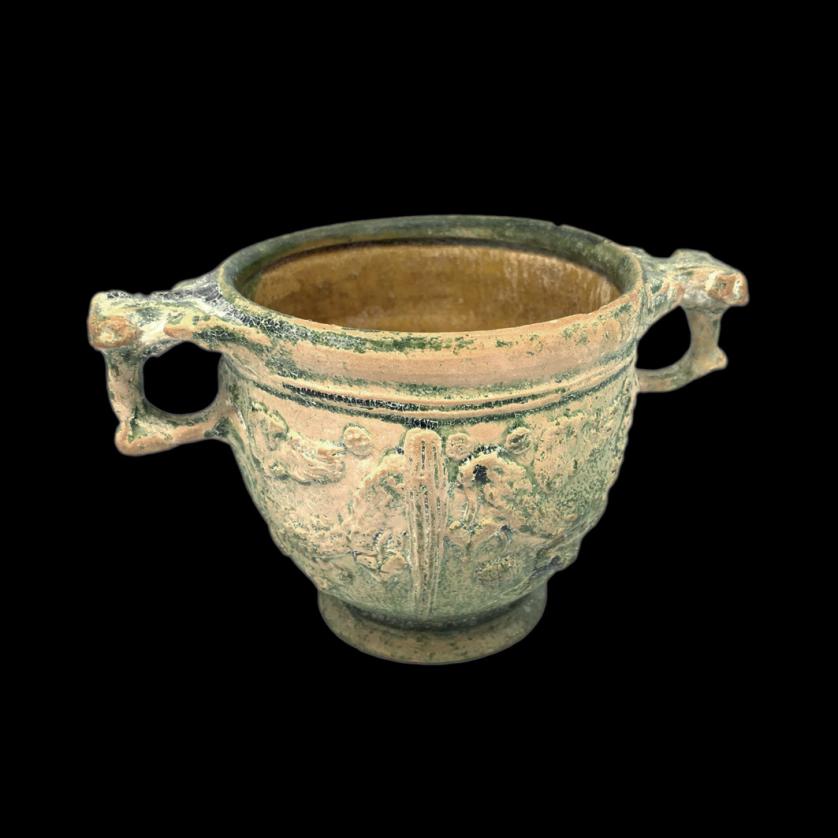 Vasija skyphos romana de cerámica vidriada verde