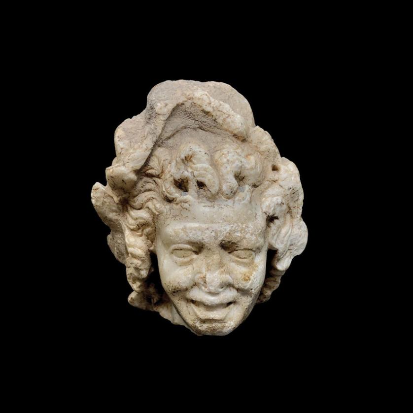 Cabeza de Sytre romana de mármol, 100 d.C