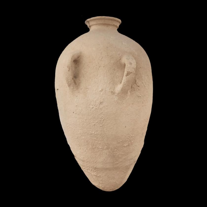 Cananite amphora terracotta. bronze age