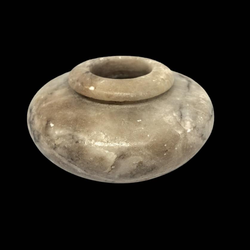 Vasija egipcia de alabastro, 2900-2593 a.C.