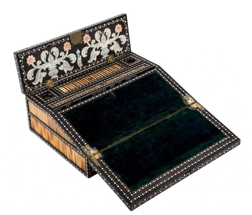Caja escritorio anglo-india S. XIX