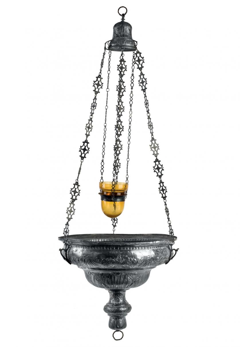 Lámpara votiva de plata. España S. XIX