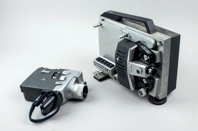 Silma projector and Canon camera