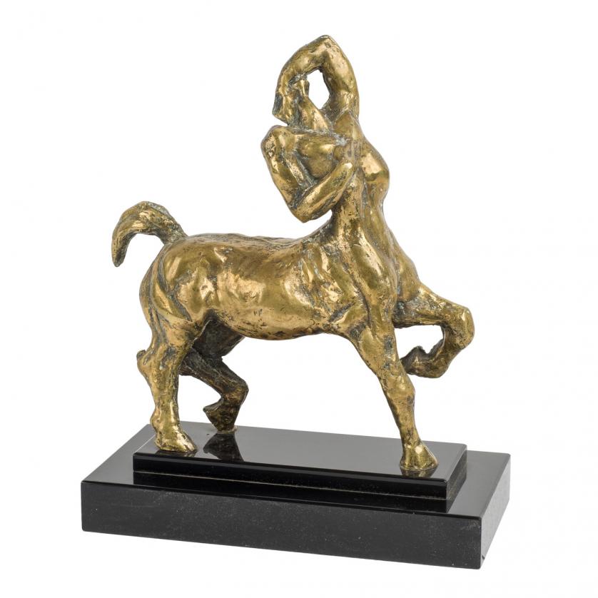 Carmen Dardalla Rute. Centauro bronce 1980