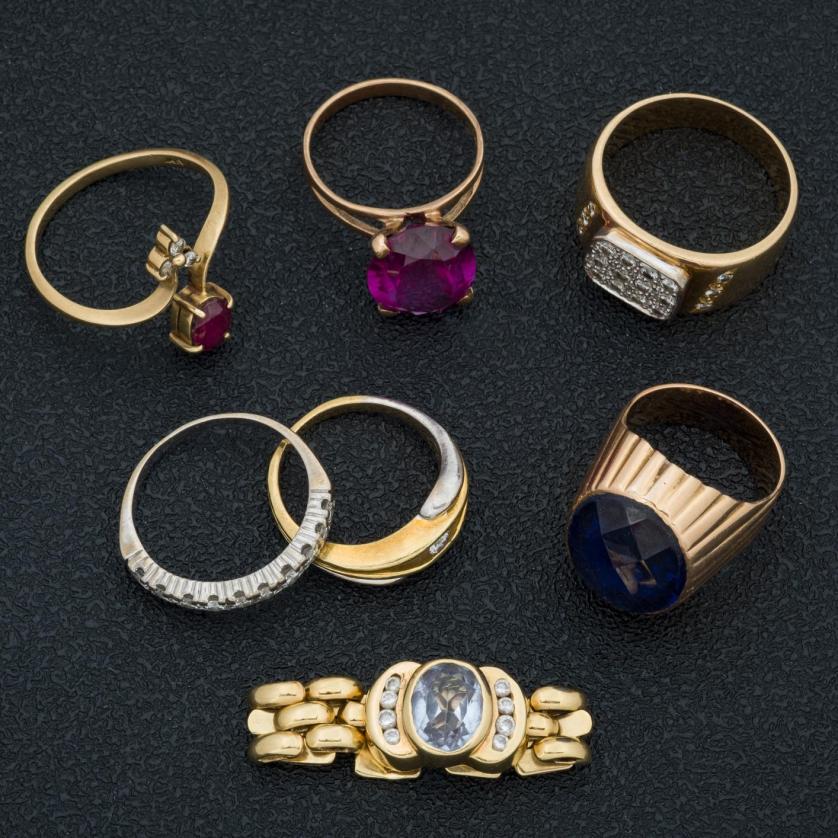 Seven rings with various stones