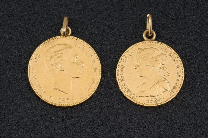 Dos colgantes monedas españolas oro