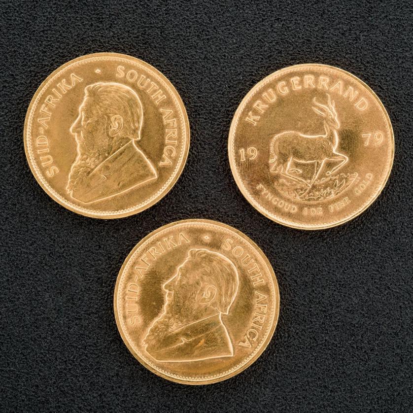 Tres monedas Krugerrand de oro